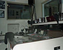 Studio 2 3